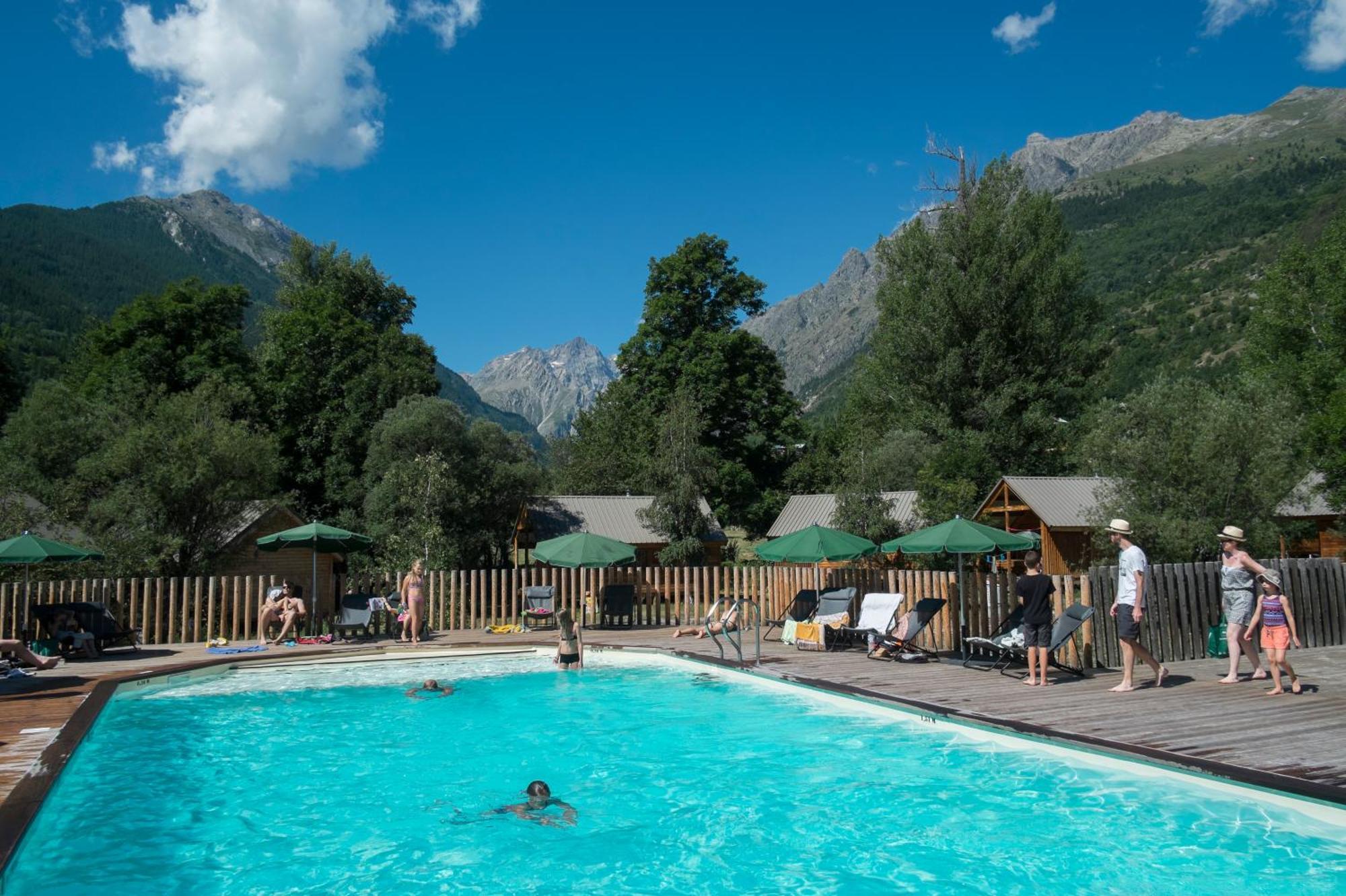 Huttopia Vallouise Bagian luar foto