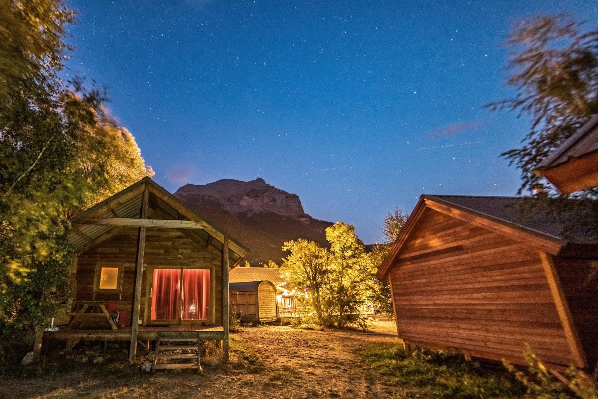 Huttopia Vallouise Bagian luar foto